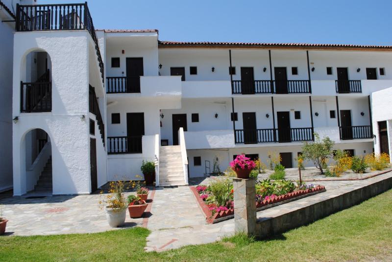 Golden Beach Koukounaries Exterior photo